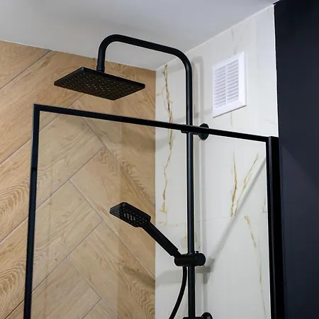 Park Sady Zoliborskie Modern By Bookinghost وارسو